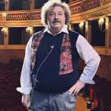 � del 1986 invece il debutto del Teatro Barium, ancora operante in via Pietro Colletta e fondato da Mino Barbarese e Gianni Colajemma (in foto)